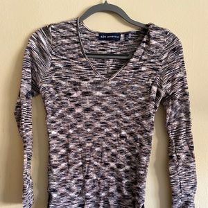 525 V-neck Space Dye Asymmetrical Side Tie Top